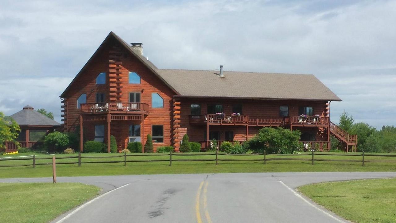 Point Au Roche Lodge Plattsburgh Exteriör bild